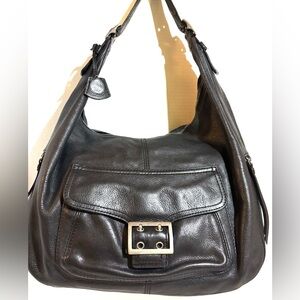 Elegant Black Leather Shoulder Bag